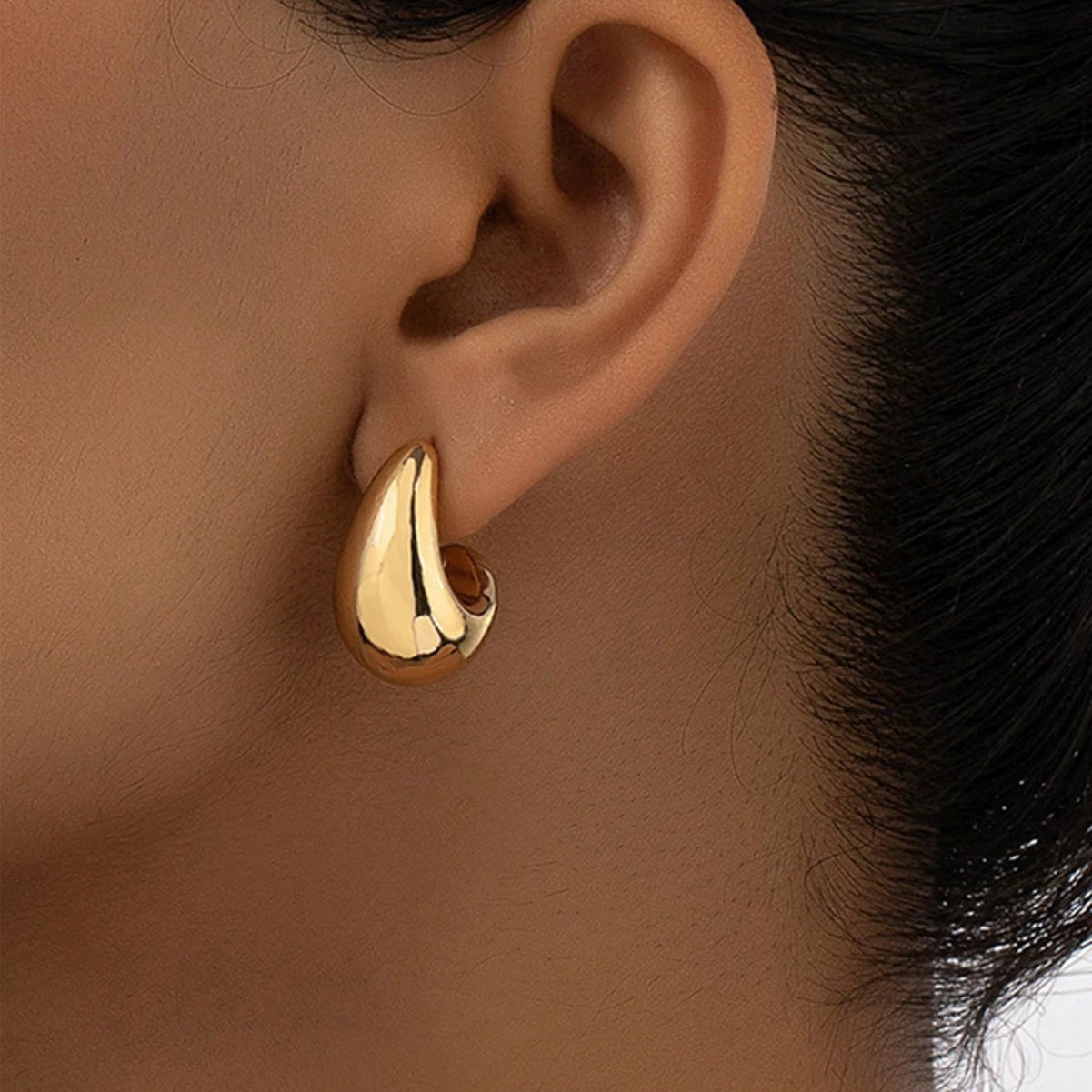 1 paire de boucles en forme de goutte d'eau, en acier inoxydable